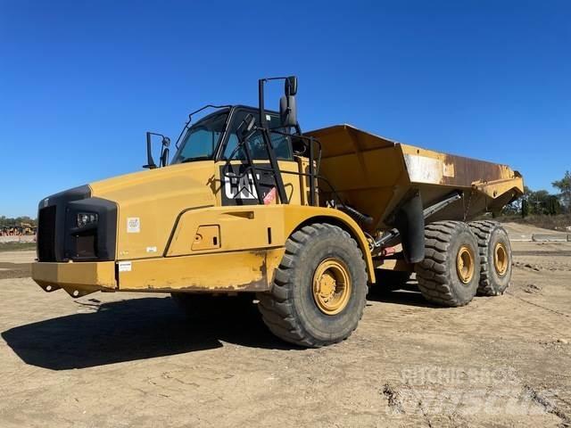 CAT 740B Artikulētie pašizgāzēji