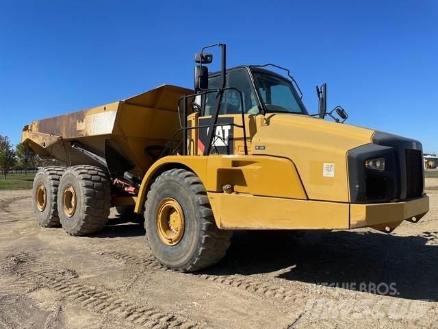 CAT 740B Artikulētie pašizgāzēji