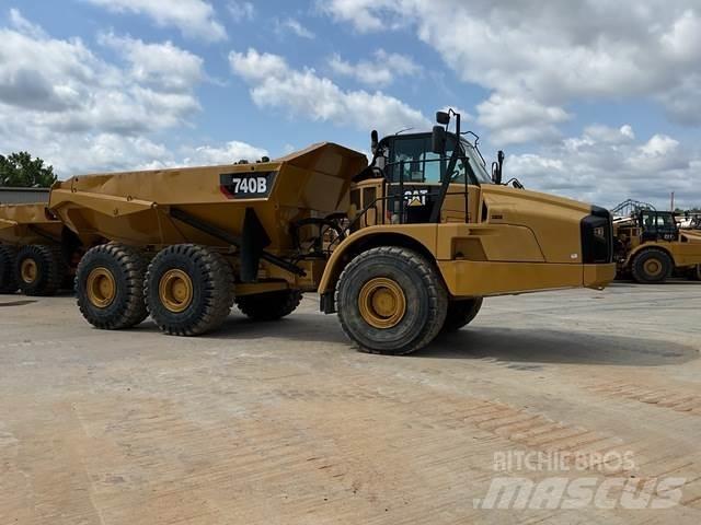 CAT 740B Artikulētie pašizgāzēji