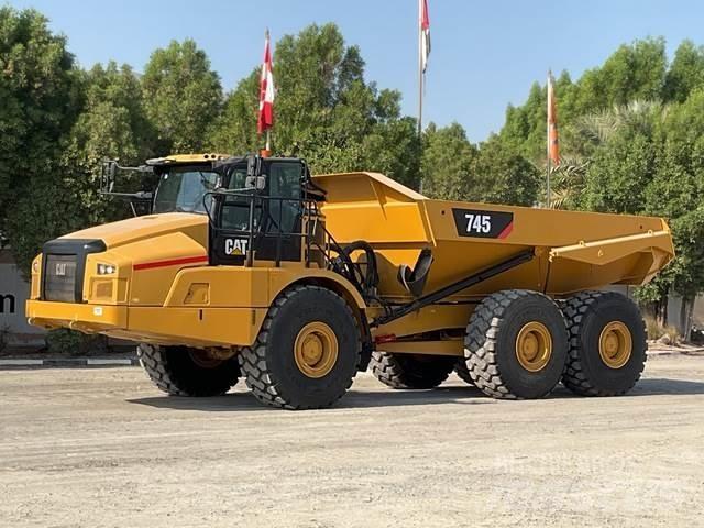 CAT 745 Artikulētie pašizgāzēji