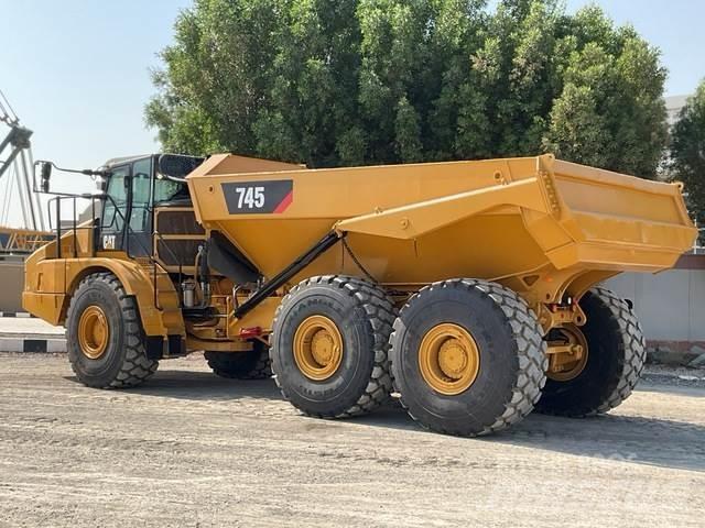 CAT 745 Artikulētie pašizgāzēji