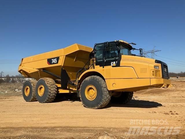 CAT 745 Artikulētie pašizgāzēji