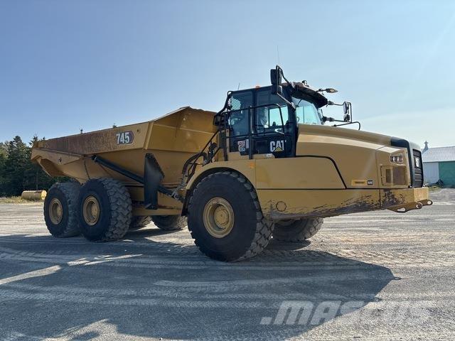 CAT 745 Artikulētie pašizgāzēji