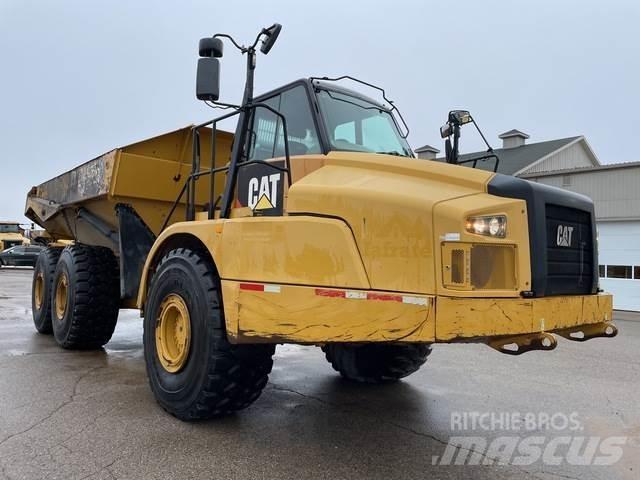 CAT 745C Artikulētie pašizgāzēji