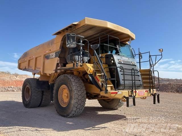 CAT 773F Artikulētie pašizgāzēji