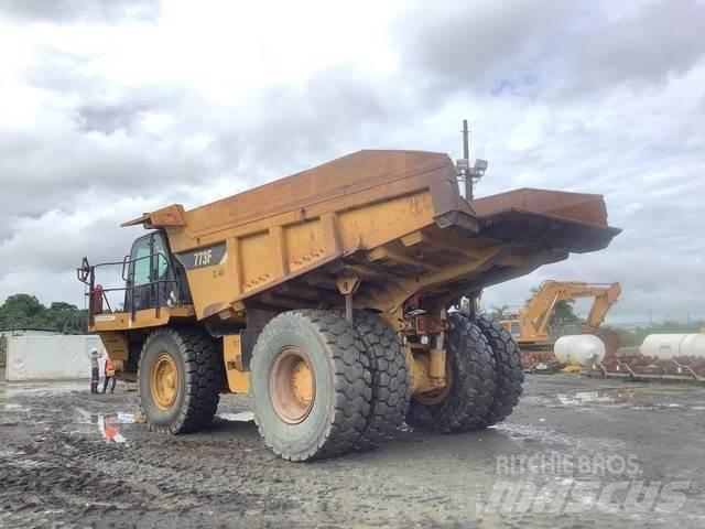 CAT 773F Artikulētie pašizgāzēji