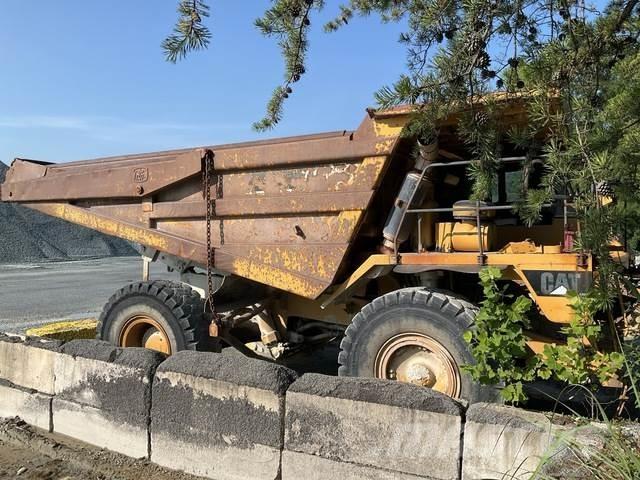 CAT 775D Artikulētie pašizgāzēji