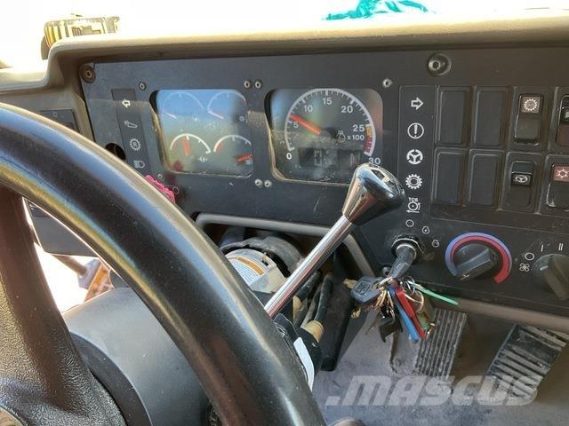 CAT 775E Artikulētie pašizgāzēji