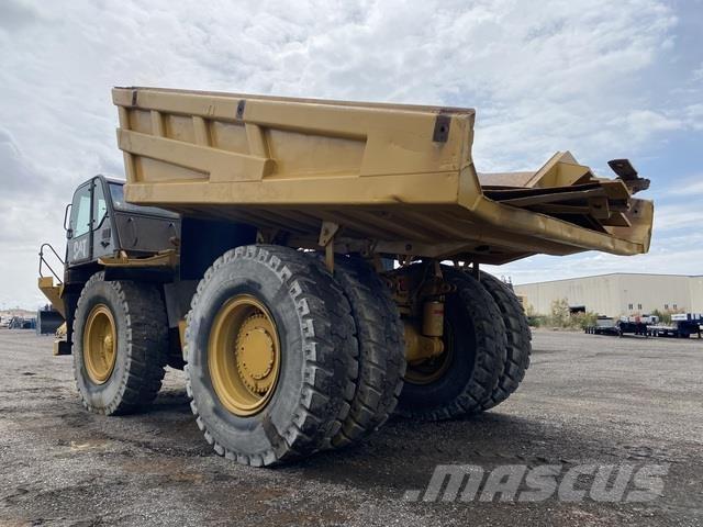 CAT 777F Artikulētie pašizgāzēji