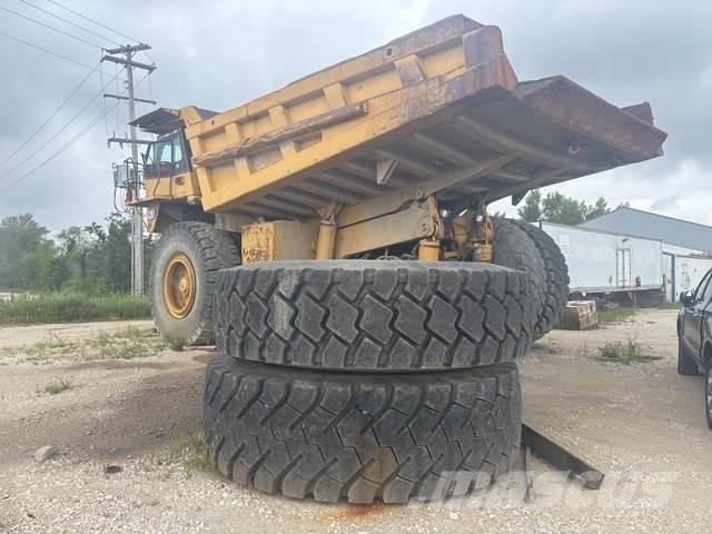CAT 785C Artikulētie pašizgāzēji