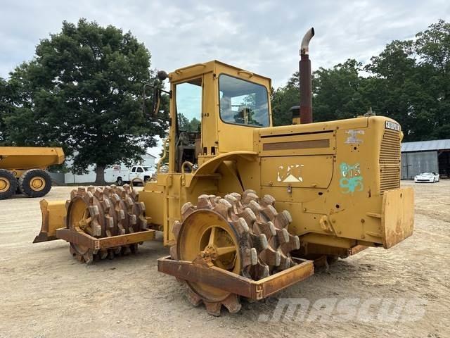 CAT 815 Augsnes blīvētāji