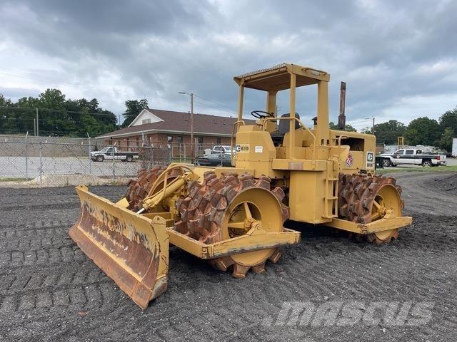 CAT 815 Augsnes blīvētāji