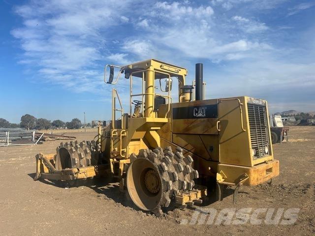 CAT 815B Augsnes blīvētāji
