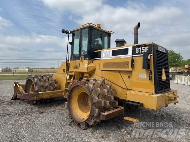 CAT 815F Augsnes blīvētāji