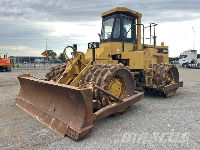 CAT 825C Augsnes blīvētāji