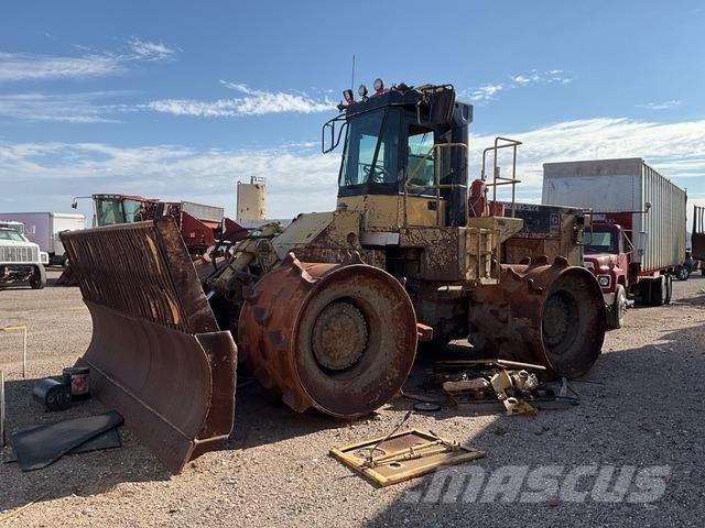CAT 826C Augsnes blīvētāji
