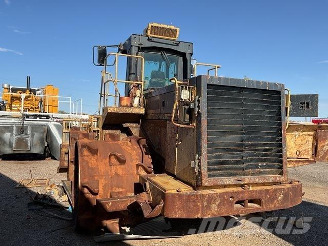 CAT 826C Augsnes blīvētāji