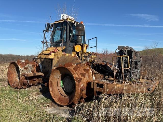 CAT 826G Augsnes blīvētāji