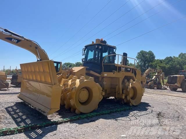 CAT 826H Augsnes blīvētāji