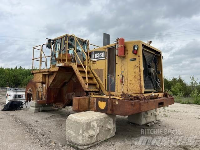 CAT 836G Augsnes blīvētāji