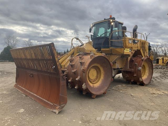 CAT 836K Augsnes blīvētāji