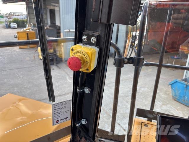 CAT 844 Riteņu buldozeri