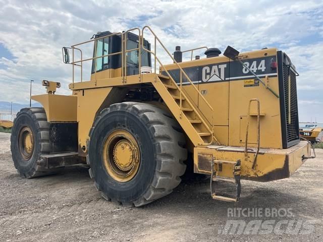 CAT 844H Riteņu buldozeri