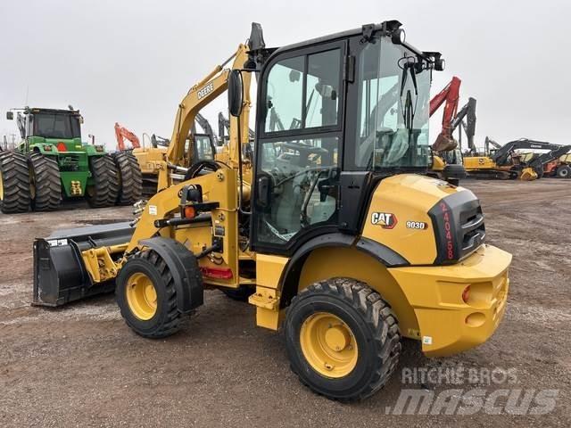 CAT 903D Iekrāvēji uz riteņiem
