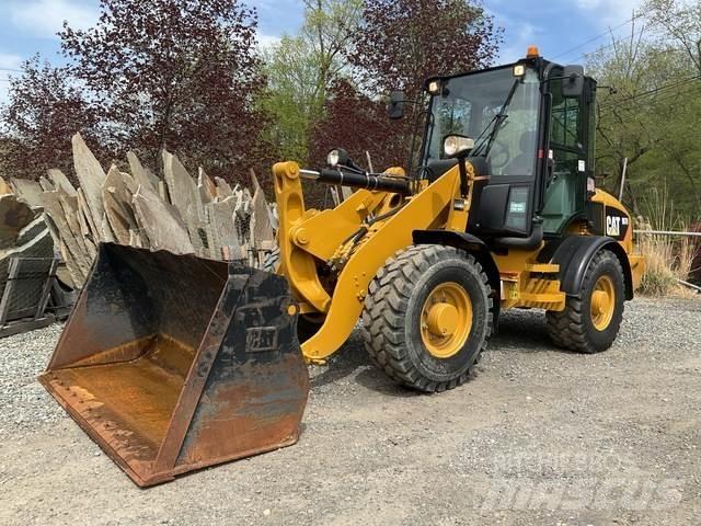 CAT 907H Iekrāvēji uz riteņiem