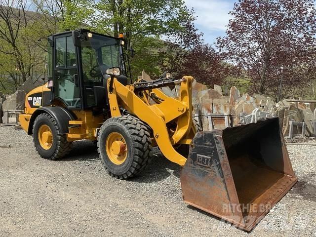 CAT 907H Iekrāvēji uz riteņiem