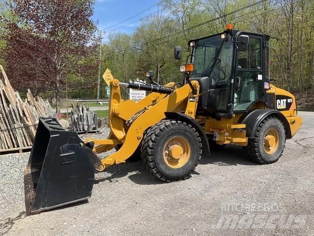 CAT 907H Iekrāvēji uz riteņiem