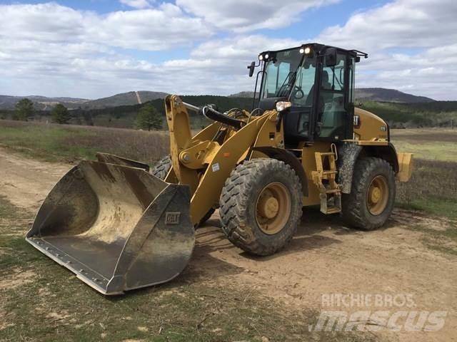 CAT 920 Iekrāvēji uz riteņiem