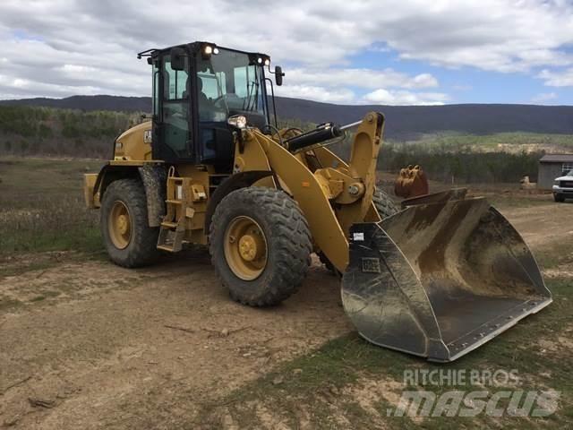 CAT 920 Iekrāvēji uz riteņiem