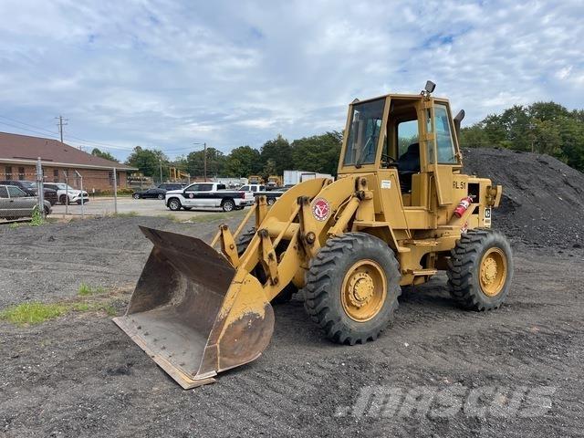 CAT 920 Iekrāvēji uz riteņiem