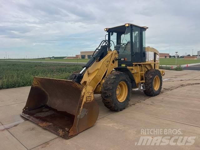CAT 924G Iekrāvēji uz riteņiem