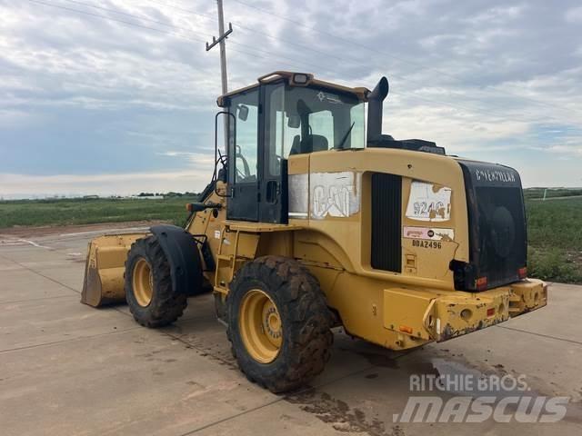 CAT 924G Iekrāvēji uz riteņiem