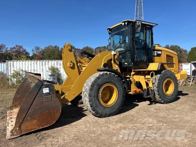 CAT 926M Iekrāvēji uz riteņiem