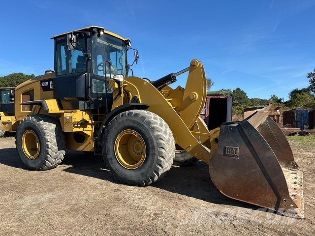 CAT 926M Iekrāvēji uz riteņiem