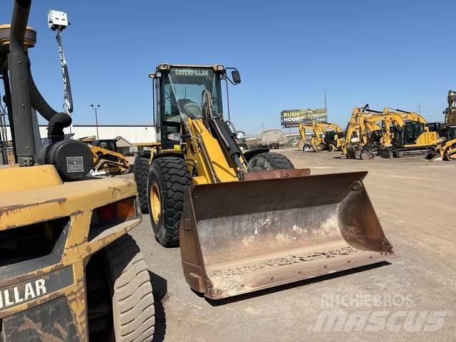 CAT 930G Iekrāvēji uz riteņiem