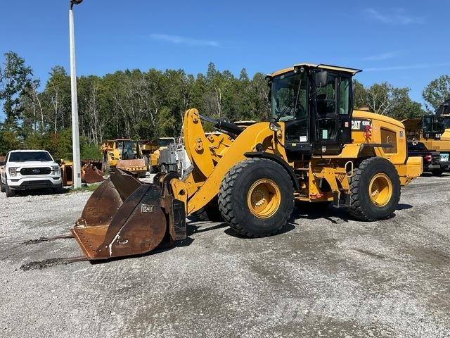 CAT 930K Iekrāvēji uz riteņiem