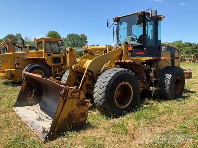 CAT 938G Iekrāvēji uz riteņiem