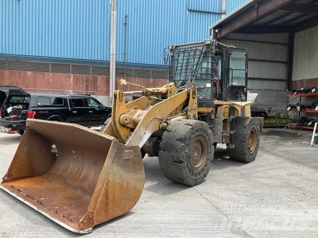 CAT 938H Iekrāvēji uz riteņiem