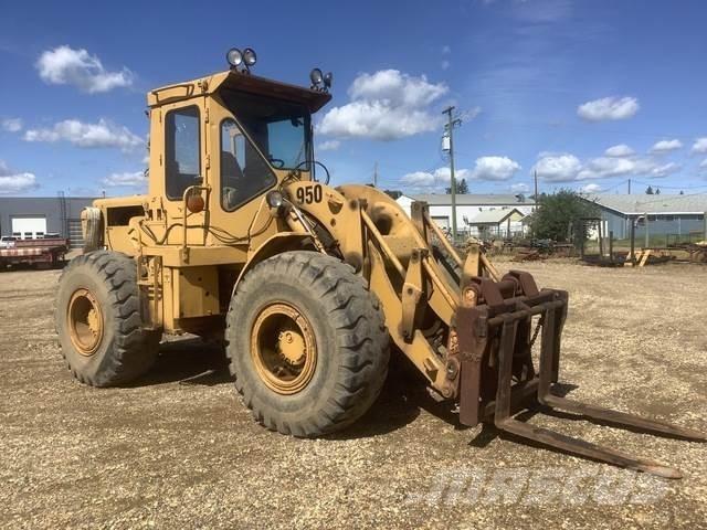 CAT 950 Iekrāvēji uz riteņiem