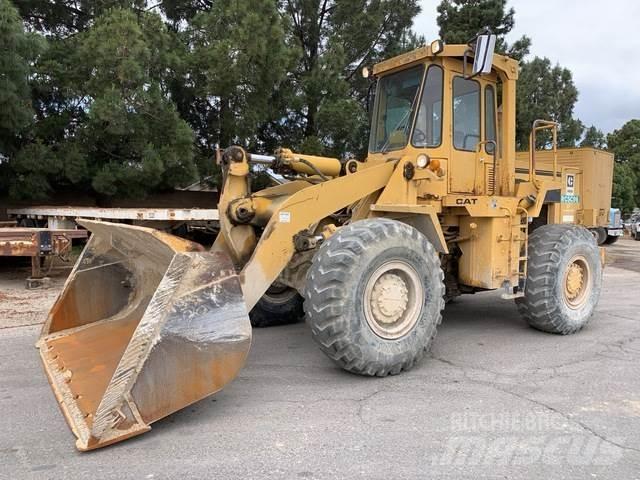 CAT 950B Iekrāvēji uz riteņiem