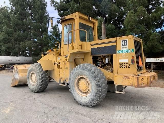 CAT 950B Iekrāvēji uz riteņiem