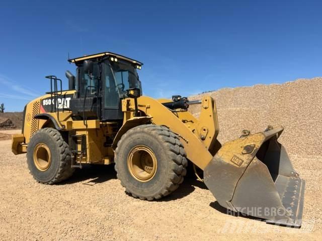 CAT 950K Iekrāvēji uz riteņiem