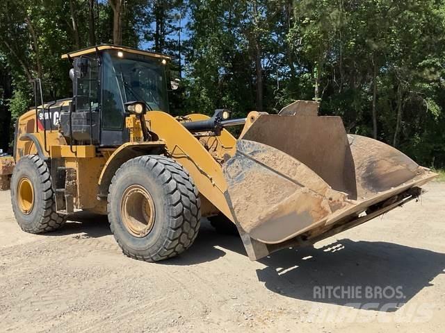 CAT 950M Iekrāvēji uz riteņiem