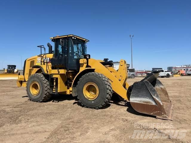 CAT 950M Iekrāvēji uz riteņiem