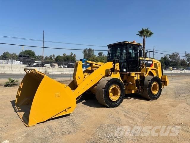 CAT 950M Iekrāvēji uz riteņiem