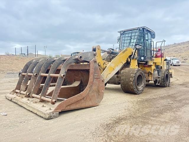 CAT 950M Iekrāvēji uz riteņiem